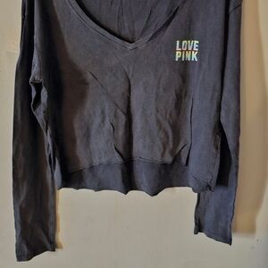 Black Long Sleeve V-Neck Top